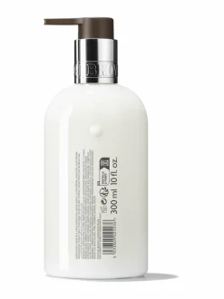 Naiset-Molton Brown Sunlit Clementine & Vetiver Body Lotion -vartalovoide